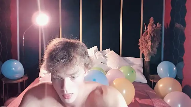 ChaseMuscular online show from 09-17-25, 11:56