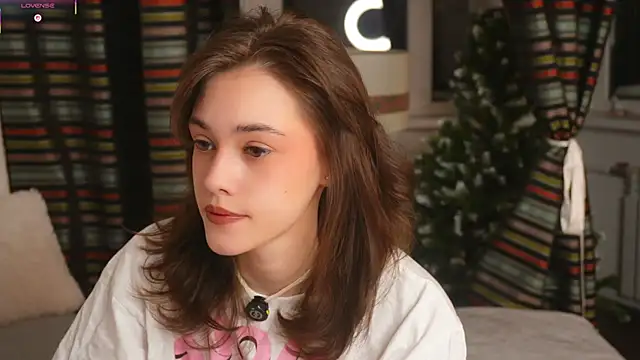 ttragedienne online show from 12-23-25, 03:15