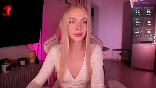 Snapshot of baby_bon chatting on 09-27-25, 11:37 baby bon online show from 09-27-25, 11:37