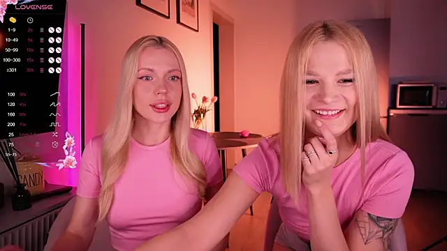 Snapshot of baby_bon chatting on 10-25-25, 03:47 baby bon online show from 10-25-25, 03:47