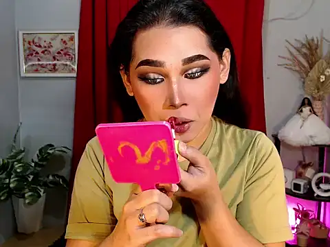 Kiethmadison Miller online show from 11-10-25, 06:45