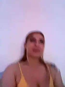 Snapshot of Ella_Vee chatting on 11-11-25, 03:45 Ella Vee online show from 11-11-25, 03:45