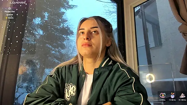 Ella Vee online show from 02-02-26, 05:39