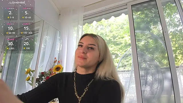 Snapshot of Ella_Vee chatting on 06-02-26, 06:15 Ella Vee online show from 06-02-26, 06:15