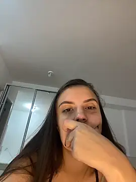 Snapshot of gaucha5 chatting on 09-10-25, 03:23 gaucha5 online show from 09-10-25, 03:23