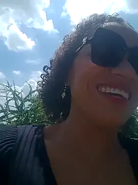 Snapshot of charlotte_dante212 chatting on 06-19-26, 06:23 charlotte dante212 online show from 06-19-26, 06:23