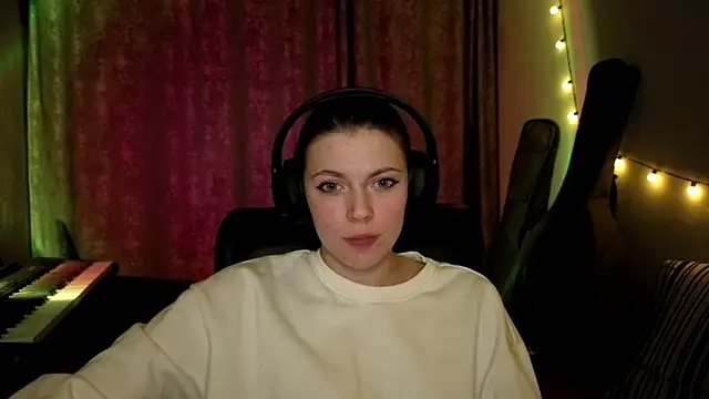 CutieAnny online show from 03-17-26, 08:12