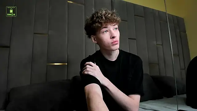 Snapshot of Kevin_Garsia chatting on 09-25-25, 08:34 Kevin Garsia online show from 09-25-25, 08:34