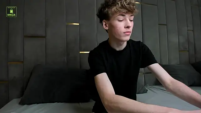 Snapshot of Kevin_Garsia chatting on 09-26-25, 08:35 Kevin Garsia online show from 09-26-25, 08:35