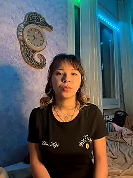 YumiLux online show from 10-09-25, 04:32