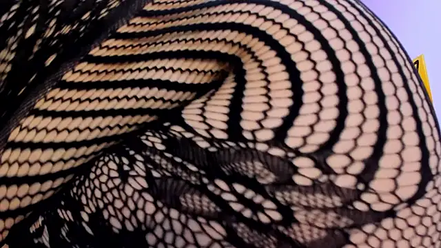 Snapshot of Candy_horny6 chatting on 12-15-25, 07:40 Candy horny6 online show from 12-15-25, 07:40