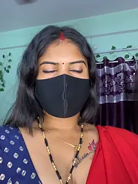 Snapshot of V-Hot-Sweti chatting on 09-09-25, 03:33 V-Hot-Sweti online show from 09-09-25, 03:33