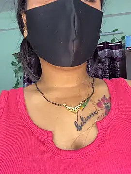 Snapshot of V-Hot-Sweti chatting on 09-13-25, 05:57 V-Hot-Sweti online show from 09-13-25, 05:57