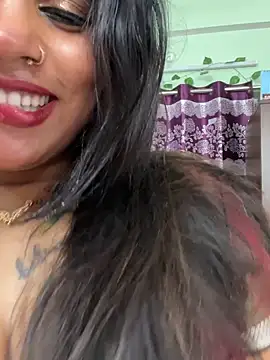 Snapshot of V-Hot-Sweti chatting on 09-14-25, 07:13 V-Hot-Sweti online show from 09-14-25, 07:13