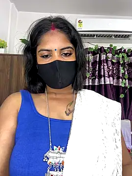 Snapshot of V-Hot-Sweti chatting on 10-06-25, 05:10 V-Hot-Sweti online show from 10-06-25, 05:10