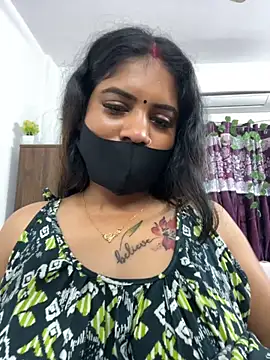 Snapshot of V-Hot-Sweti chatting on 10-07-25, 07:27 V-Hot-Sweti online show from 10-07-25, 07:27