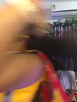 Snapshot of V-Hot-Sweti chatting on 10-08-25, 04:48 V-Hot-Sweti online show from 10-08-25, 04:48