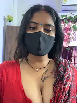 Snapshot of V-Hot-Sweti chatting on 10-14-25, 07:42 V-Hot-Sweti online show from 10-14-25, 07:42