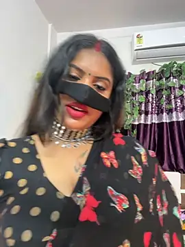 Snapshot of V-Hot-Sweti chatting on 10-17-25, 04:09 V-Hot-Sweti online show from 10-17-25, 04:09