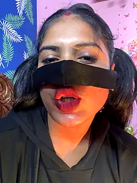 Snapshot of V-Hot-Sweti chatting on 11-11-25, 03:06 V-Hot-Sweti online show from 11-11-25, 03:06