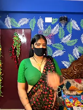 Snapshot of V-Hot-Sweti chatting on 11-13-25, 09:30 V-Hot-Sweti online show from 11-13-25, 09:30