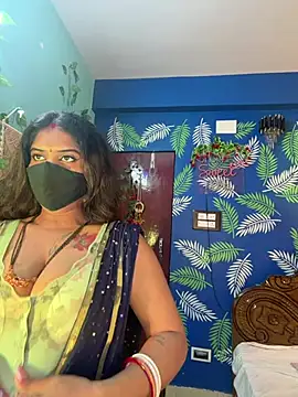 Snapshot of V-Hot-Sweti chatting on 07-13-26, 05:49 V-Hot-Sweti online show from 07-13-26, 05:49