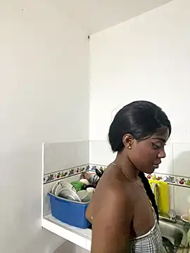 zaracollins01 online show from 09-15-25, 10:54