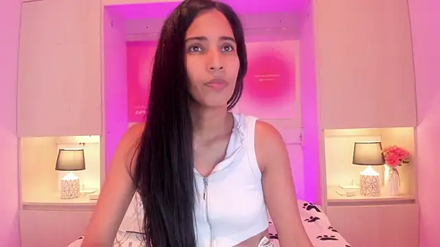 Snapshot of LexxaQueen chatting on 10-09-25, 10:30 LexxaQueen online show from 10-09-25, 10:30