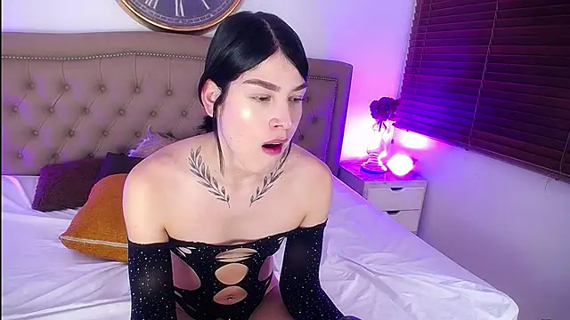 Snapshot of AuroraRicci chatting on 10-03-25, 02:03 AuroraRicci online show from 10-03-25, 02:03