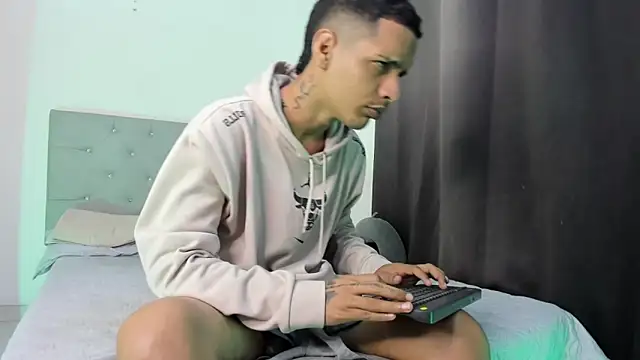 twinkDuohot online show from 11-24-25, 03:39