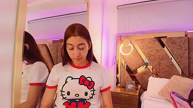 Snapshot of alaska__williams__ chatting on 09-22-25, 10:56 alaska williams online show from 09-22-25, 10:56