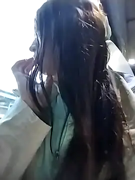 Snapshot of alaska__williams__ chatting on 10-21-25, 10:43 alaska williams online show from 10-21-25, 10:43