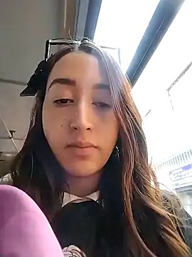 Snapshot of alaska__williams__ chatting on 10-22-25, 10:09 alaska williams online show from 10-22-25, 10:09