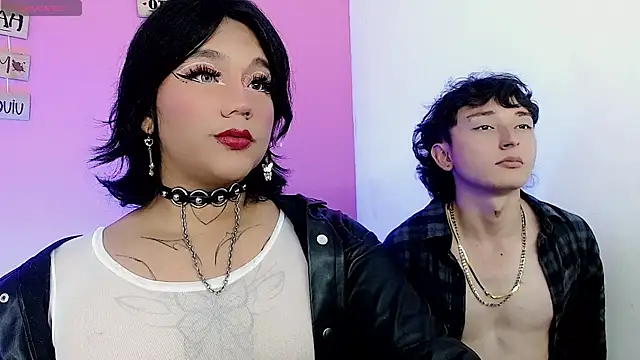 Snapshot of x_karloss_x chatting on 11-22-25, 03:00 x karloss x online show from 11-22-25, 03:00