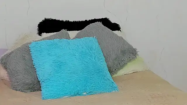 Snapshot of Naomi_Flame chatting on 11-11-25, 11:38 Naomi Flame online show from 11-11-25, 11:38