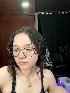 sukubo   online show from 12-19-25, 04:19