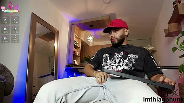 ThiagoHunk online show from 10-08-25, 03:59