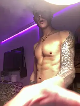 Snapshot of Alex_21ABV chatting on 11-27-25, 12:46 Alex 21ABV online show from 11-27-25, 12:46