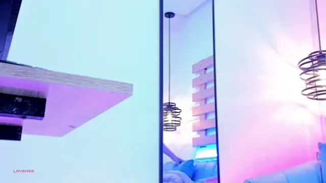 ArianaSantana online show from 10-23-25, 12:48