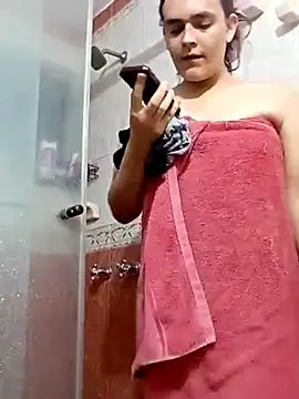 La-Gatatrans online show from 10-10-25, 01:04