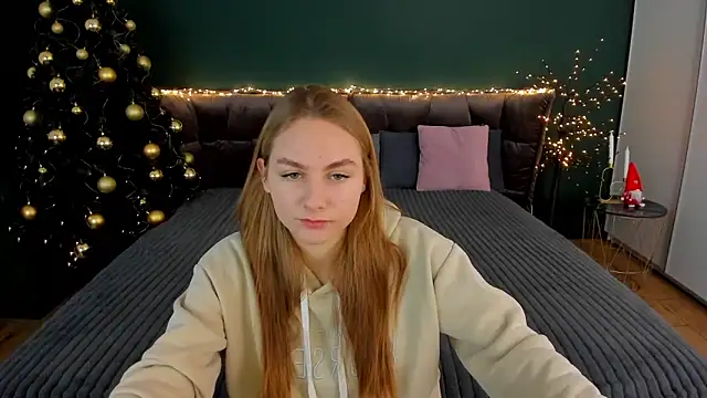 MilaAddams online show from 12-23-25, 06:44