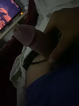 Snapshot of Holanda23cm chatting on 12-16-25, 06:51 Holanda23cm online show from 12-16-25, 06:51