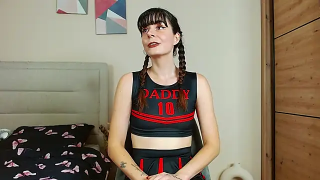 YrsaDupont online show from 09-09-25, 05:29