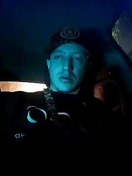 Snapshot of DebutingPathway chatting on 11-19-25, 10:04 DebutingPathway online show from 11-19-25, 10:04