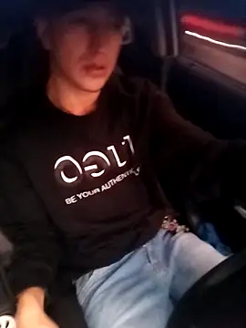 Snapshot of DebutingPathway chatting on 12-18-25, 11:16 DebutingPathway online show from 12-18-25, 11:16