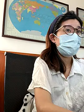 Snapshot of Lulu125216 chatting on 09-10-25, 04:56 Lulu125216 online show from 09-10-25, 04:56