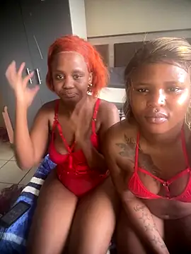 Snapshot of houseforsex chatting on 09-25-25, 01:59 houseforsex online show from 09-25-25, 01:59