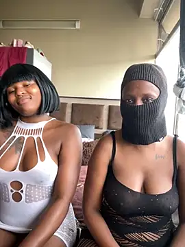 Snapshot of houseforsex chatting on 11-03-25, 01:45 houseforsex online show from 11-03-25, 01:45