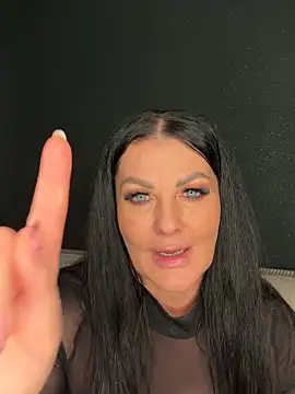 Nola Luxx-offiziell online show from 02-04-26, 07:53