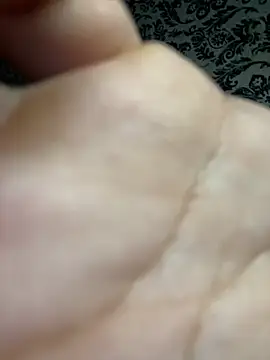 aninha21 online show from 11-17-25, 10:32